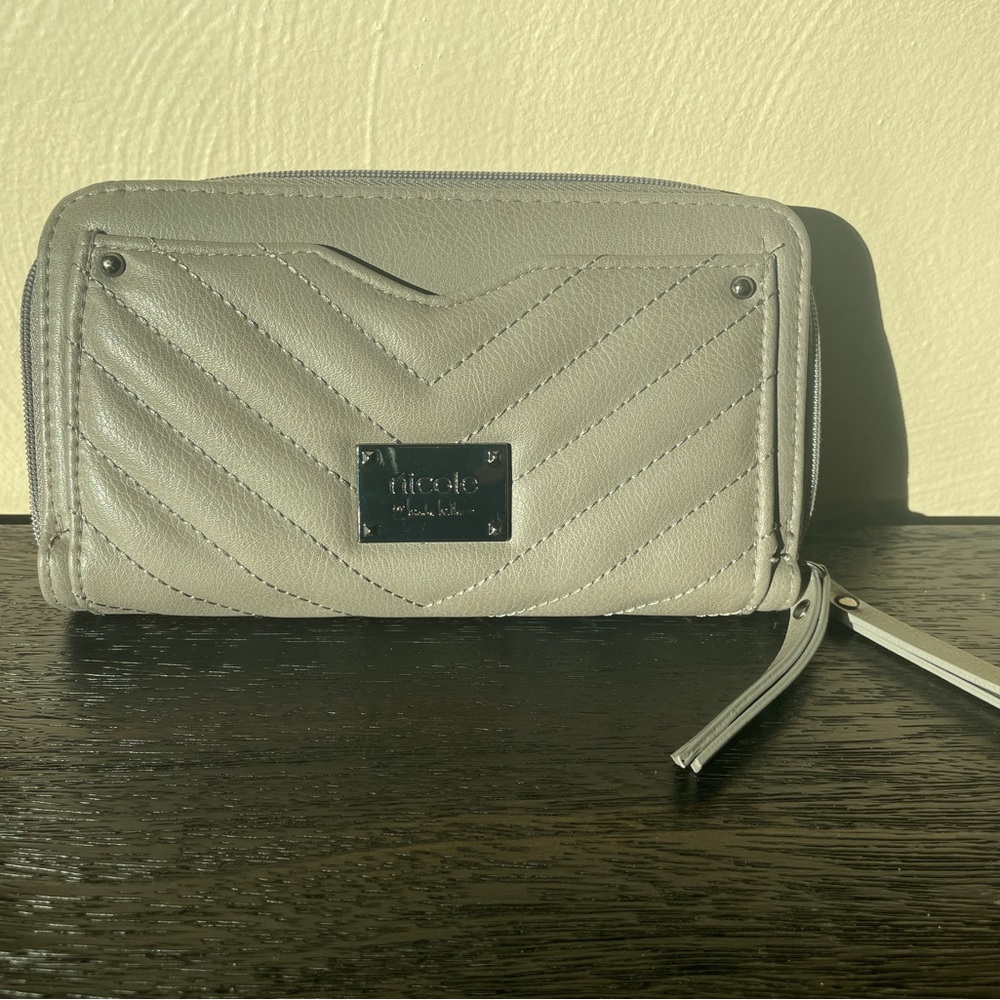 Nicole Miller wallet